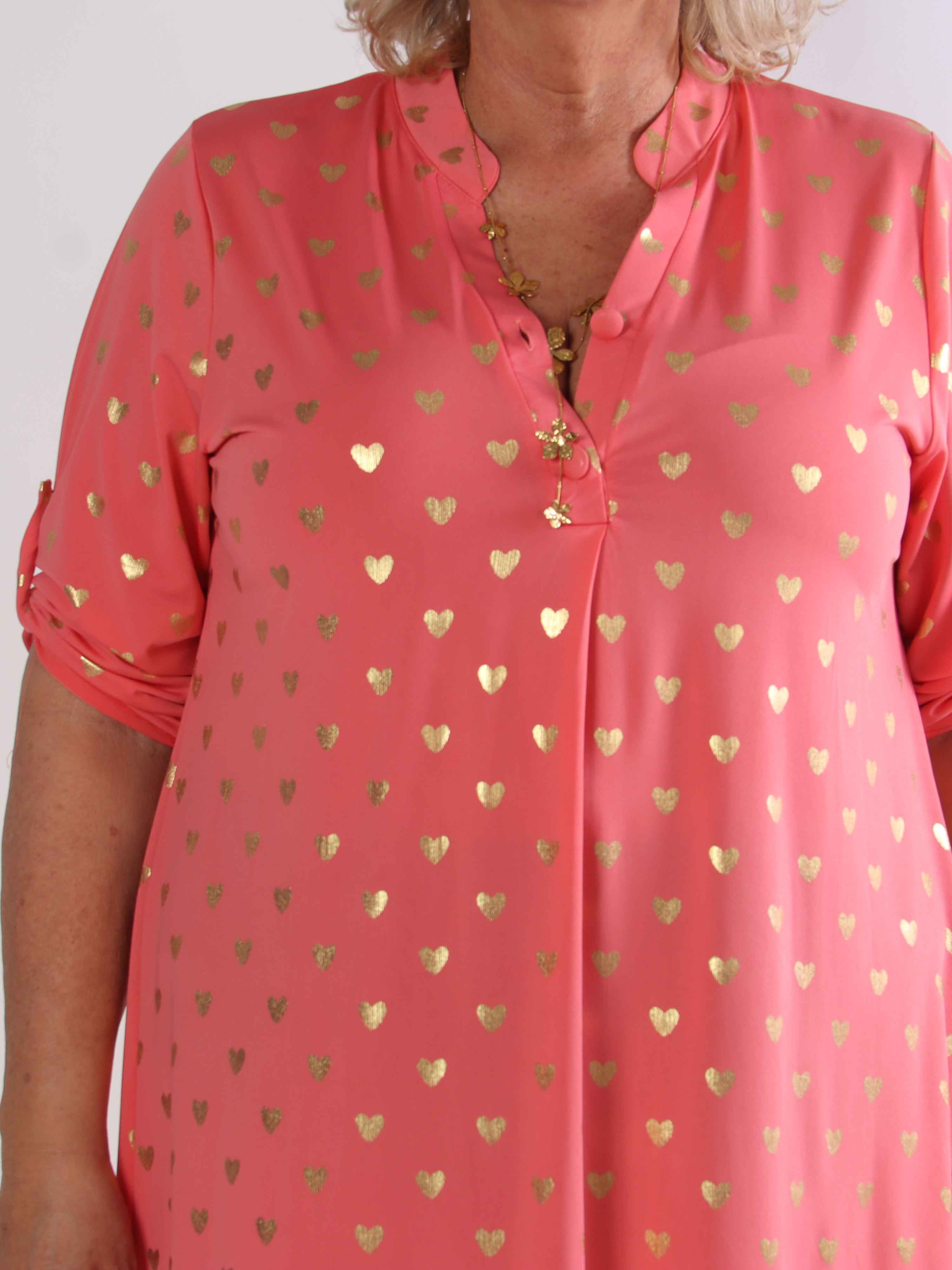 Ebba Gold Heart - Elastisk plus size kjole med guld hjerte detaljer